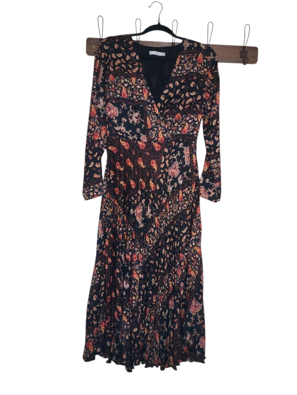 Mango MNG Maxi Dress Sz. Med Paisley Accordian Pleated Patchwork Long Sleeve - Picture 2 of 11